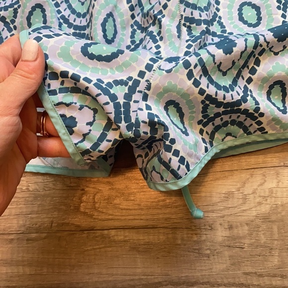 Aerie Short Blue Boho Floral Athletic Size small - Picture 9 of 9